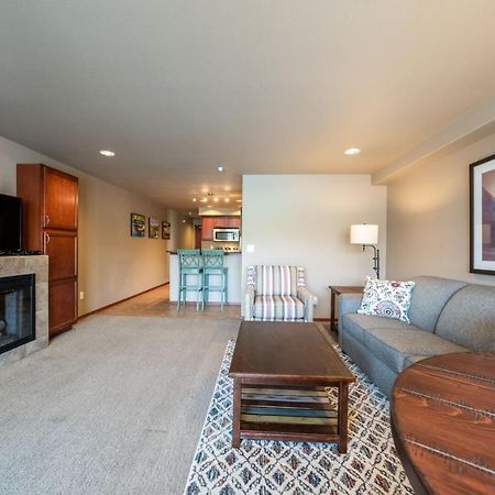 Grandview Lake Chelan- Waterfront View, Pool, Hot Tub, Golf, 1 Min To Downtown Exterior photo