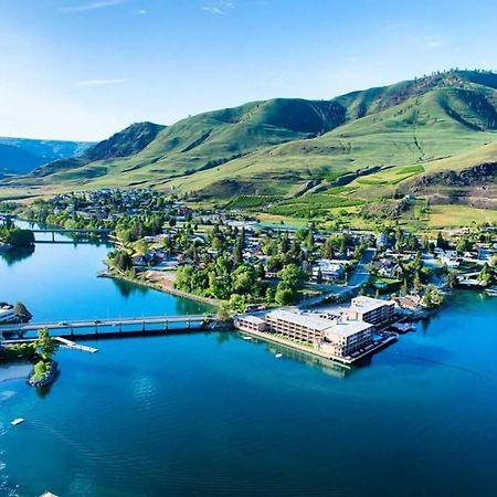 Grandview Lake Chelan- Waterfront View, Pool, Hot Tub, Golf, 1 Min To Downtown Aparthotel Exterior photo