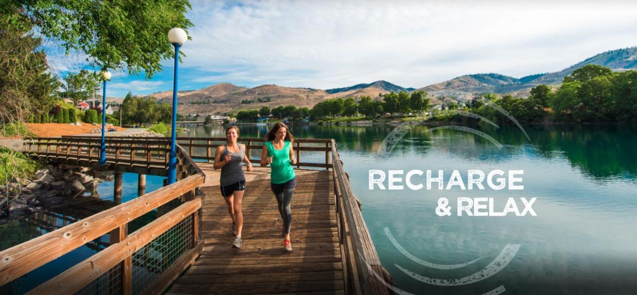 Grandview Lake Chelan- Waterfront View, Pool, Hot Tub, Golf, 1 Min To Downtown Exterior photo